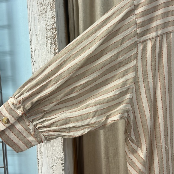Striped Beige Button-Up Blouse with Ruffle Hem - Easel - Picture 3 of 8